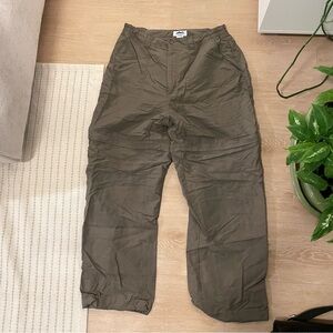 Women’s Khaki Cargo Pants / removable shorts